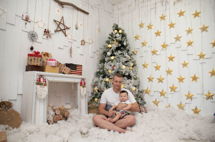 Christmas Magic in Naples’ Photo Shoot Studio